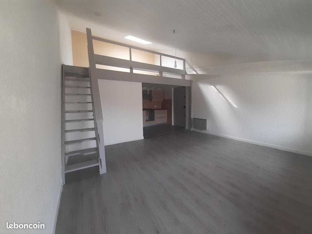 Appartement 1 pièce 35 m² · à Saint-Symphorien-d'Ozon · 35 m² · 581 €/mois