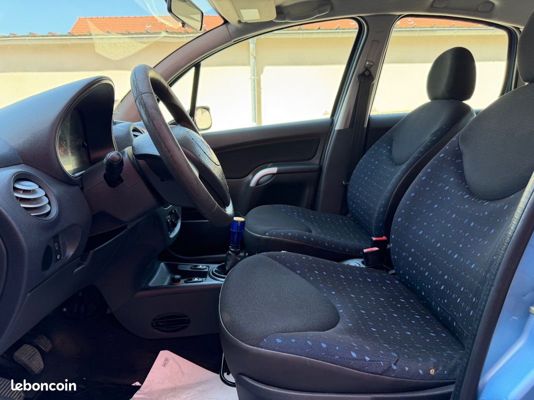 CITROEN C3 C3 1.4i Pack Ambiance (image 9)