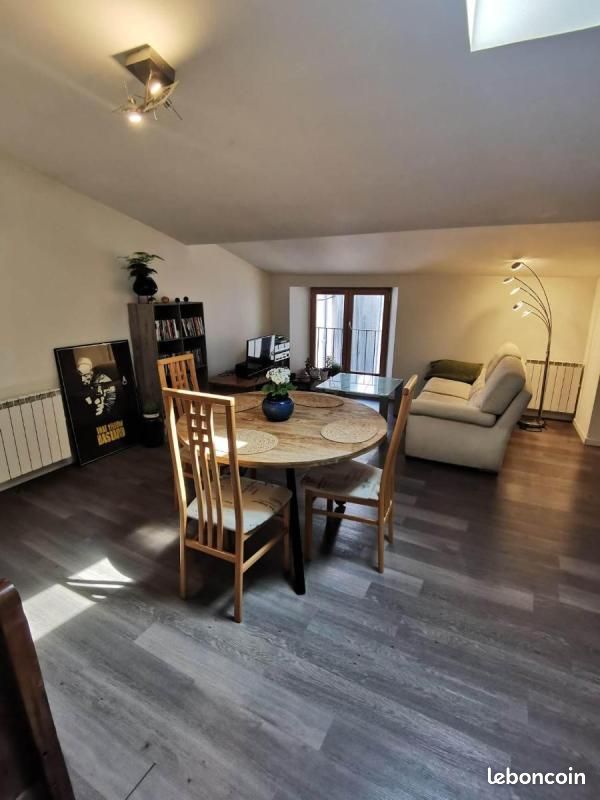 Appartement 3 pièces 51 m² · à Crest · 51 m² · 617 €