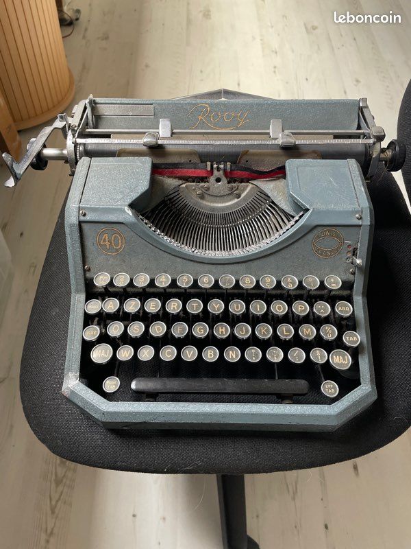 Magnifique Machine à écrire vintage (image 1)