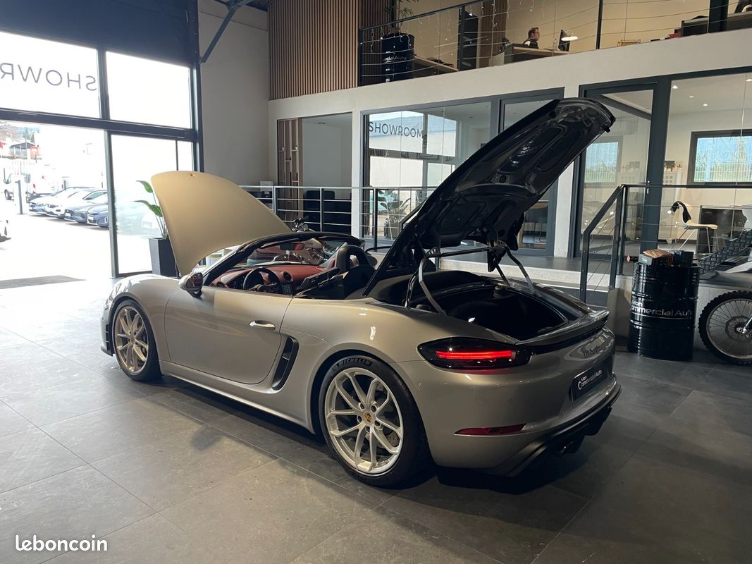 PORSCHE 718 SPYDER 4.0i 420 ch - PORSCHE APPROVED 12/2026 - BOSE - CARPLAY - INTERIEUR SPYDER CLASSIC HERITAGE - CAMERA (image 16)