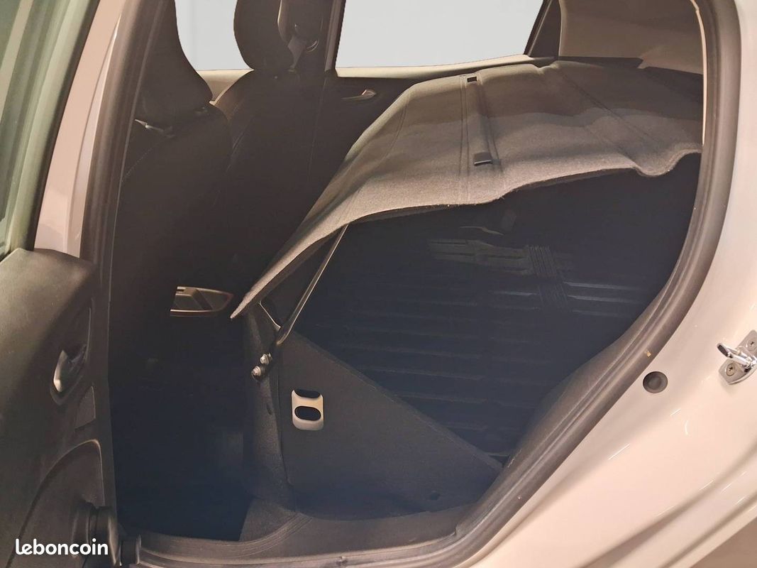 Renault clio societe blue dci 85 air nav (image 13)