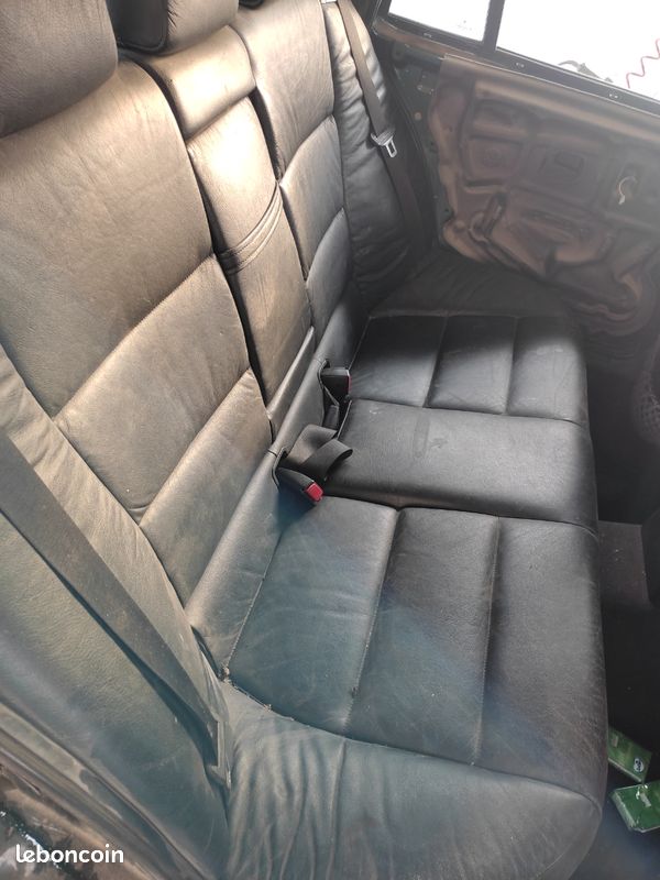 Intérieur cuir bmw e36 325 tds touring break année 98 (image 3)