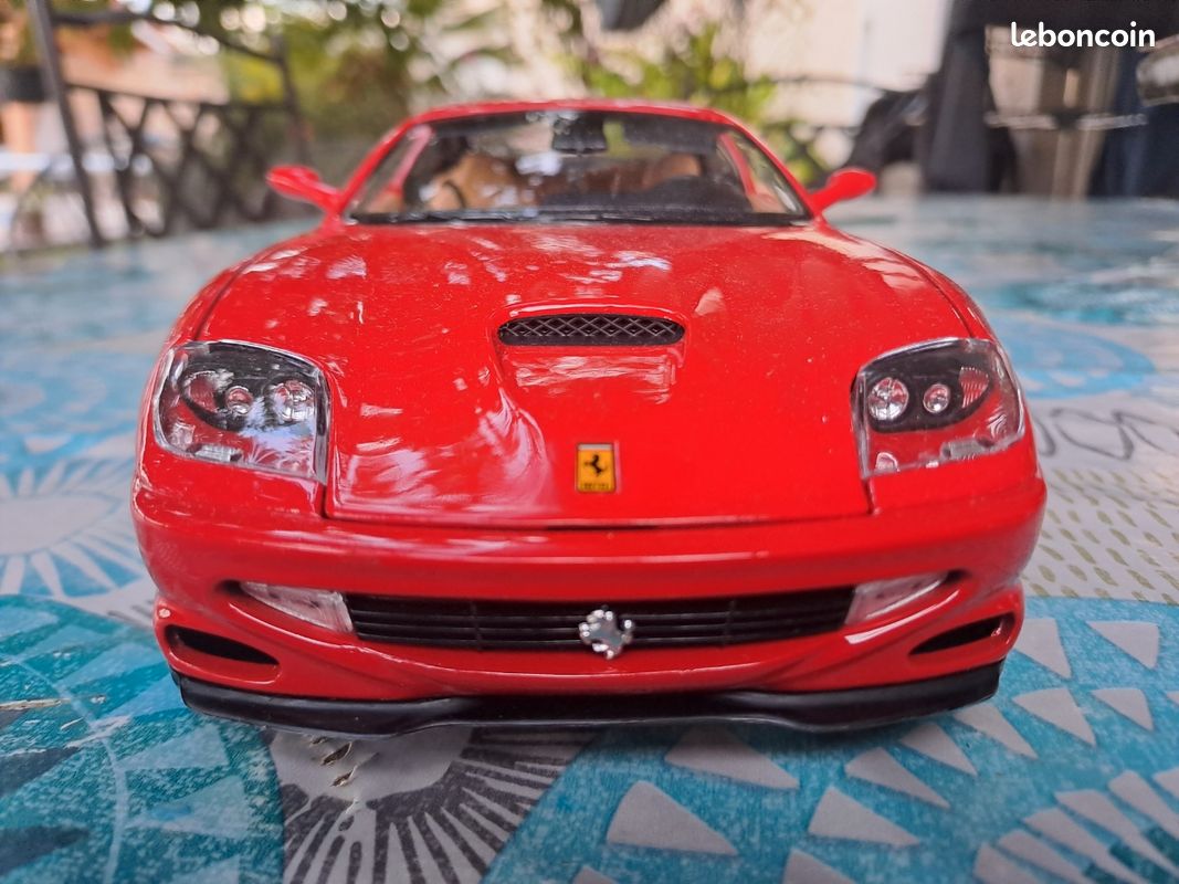 Modèle réduit de voiture : Ferrari F 40 Original Series : Echelle 1/18