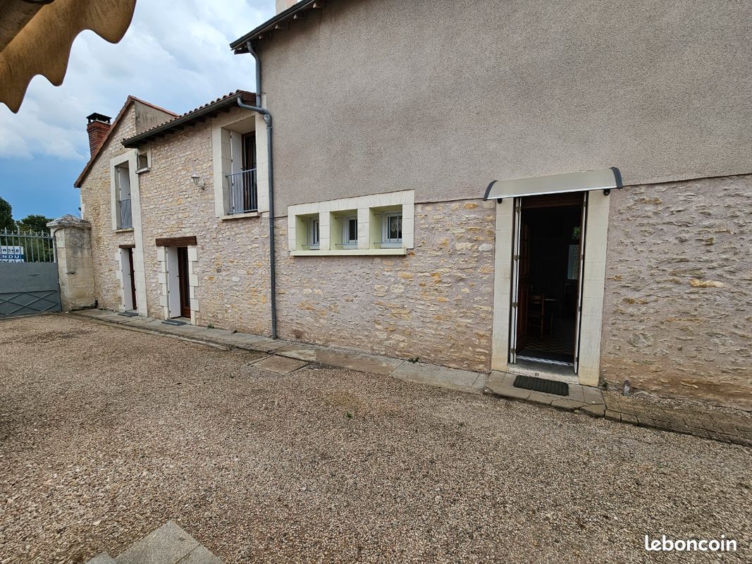 Maison 6 pièces 126 m² · à Richelieu · 126 m² · 150 000 €