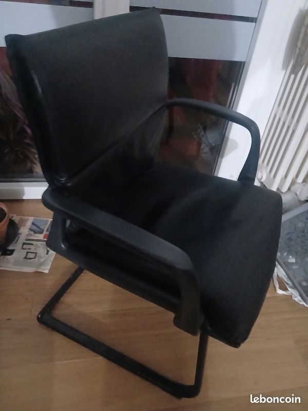5 chaises en vrai cuir noir (image 2)
