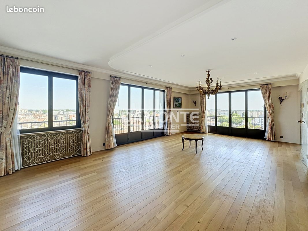 Appartement 7 pièces 195 m² · à Troyes · 195 m² · 300 000 €