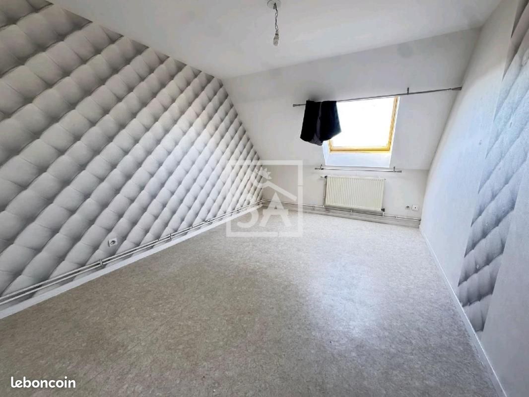 Appartement 5 pièces 64 m² · à Calais · 64 m² · 107 600 €