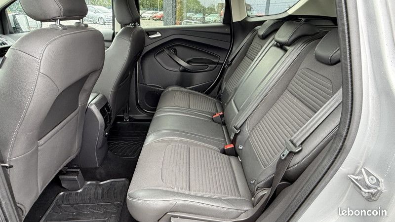 Ford KUGA 1.5 TDCI 120CH STOP&START ST-LINE BLACK & SILVER 4X2 EURO6.2 (image 9)