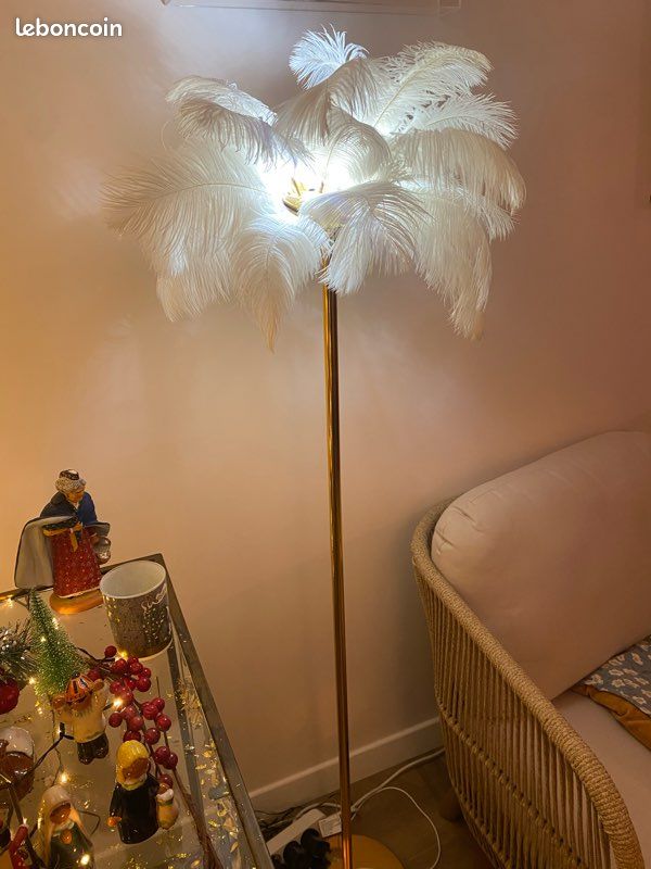 Lampadaire en plumes et acier doré (image 2)