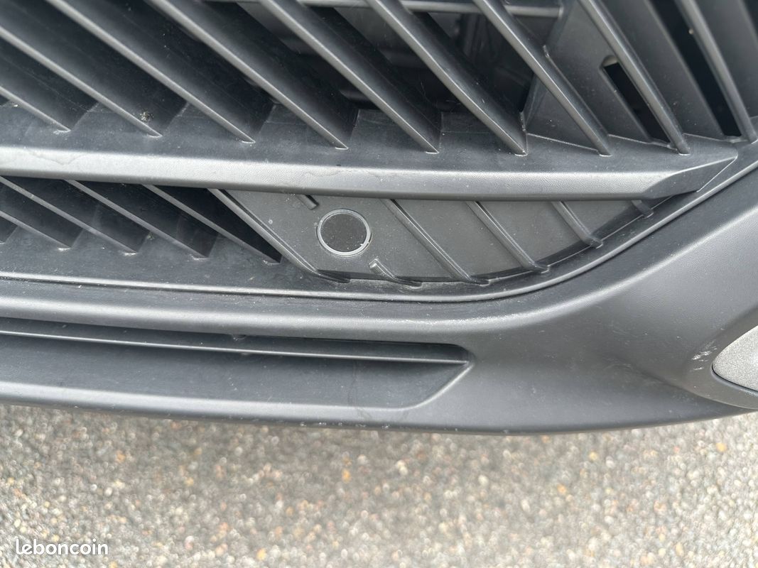 CITROEN C4 PureTech 155 S&S EAT8 Shine Pack (image 30)