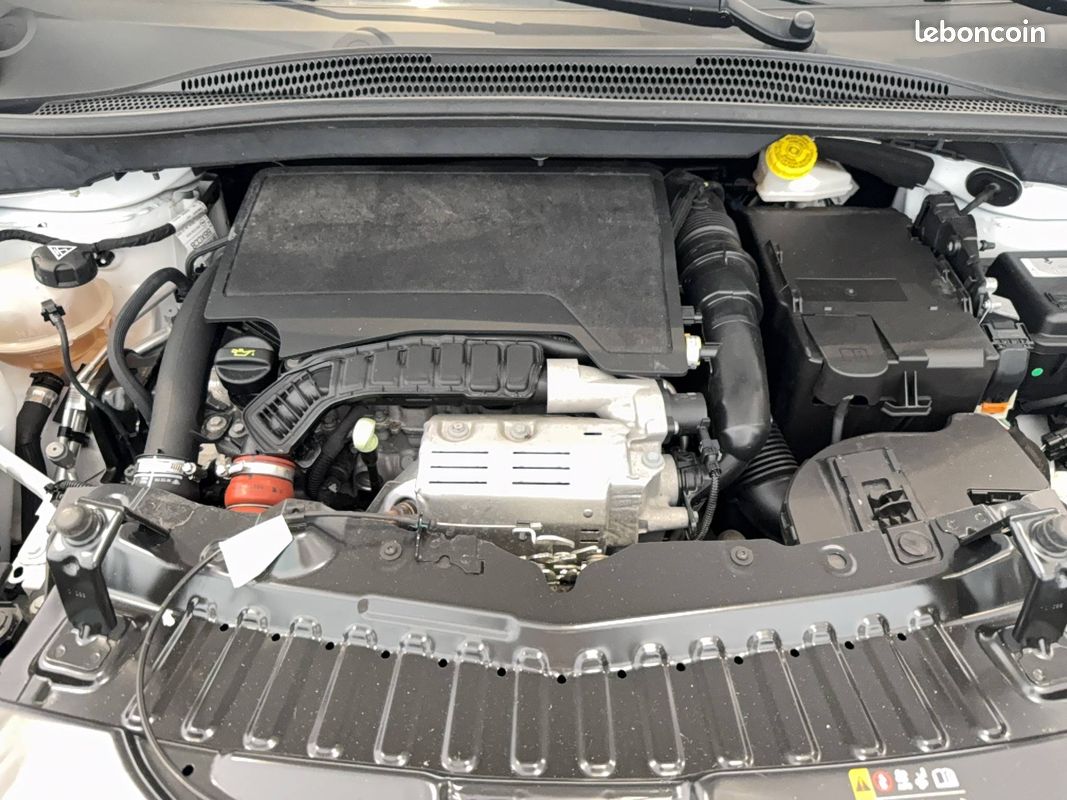 OPEL Crossland 1.2 Turbo 110 ch BVM6 GS Line (image 20)