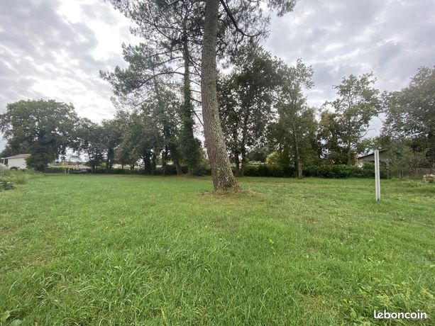 Terrain 1395 m² LANTON