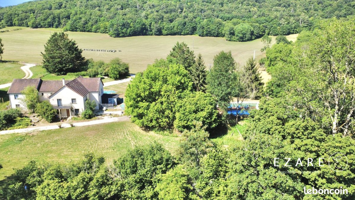 Maison 10 pièces 389 m² · à La Bussière-sur-Ouche · 389 m² · 550 000 €