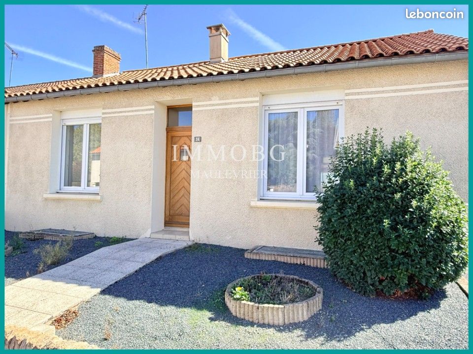 Maison 4 pièces 67 m² · à Yzernay · 67 m² · 153 700 €