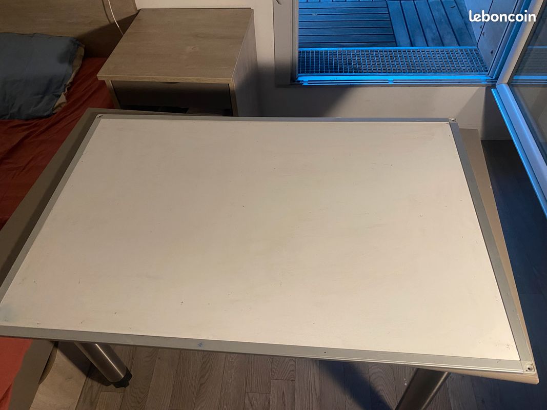 Tableau blanc Recto-Verso - Cadre Aluminium - 90x60 (image 2)