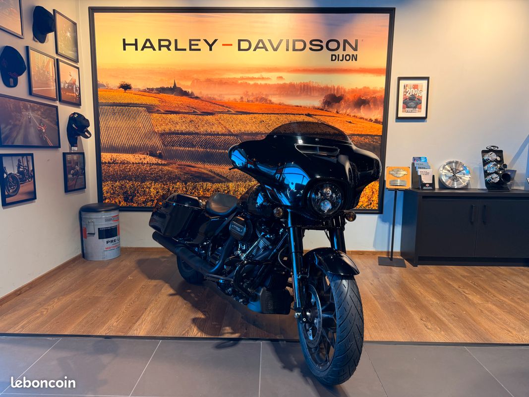 Harley-Davidson Street Glide ST (image 2)