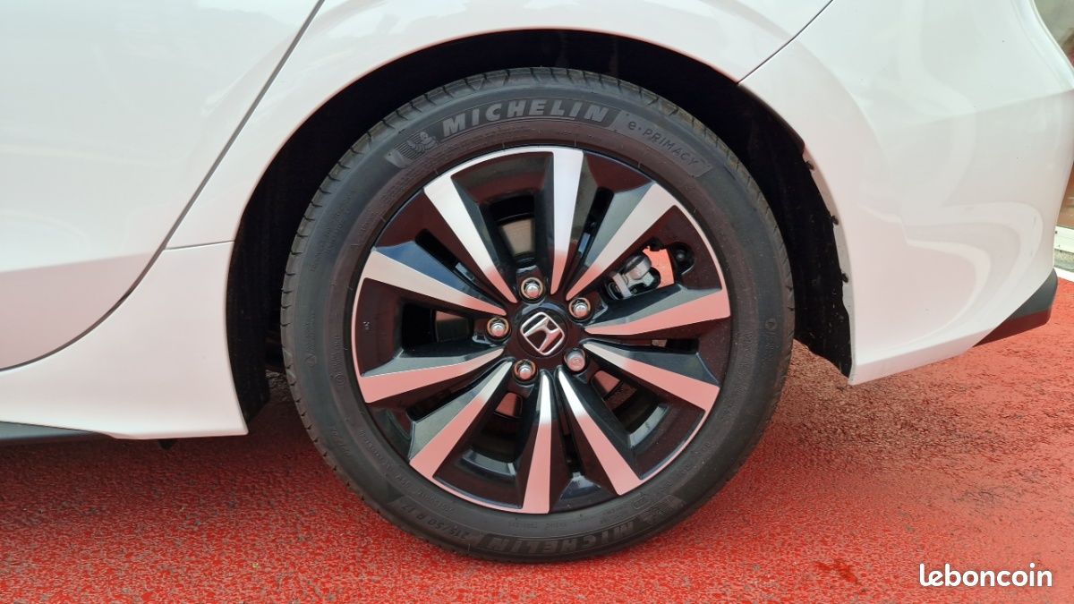 Honda Civic XI 2.0 i-MMD Executive (image 14)
