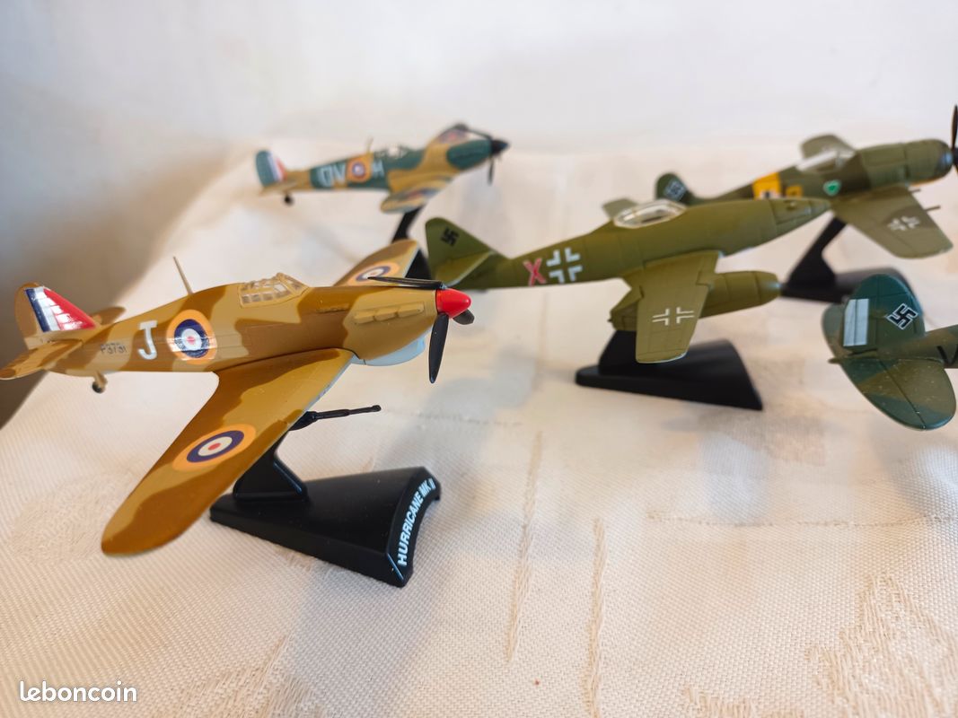 Lot de 4 Avions de chasse Japonais 2nd Guerre Mondiale 1