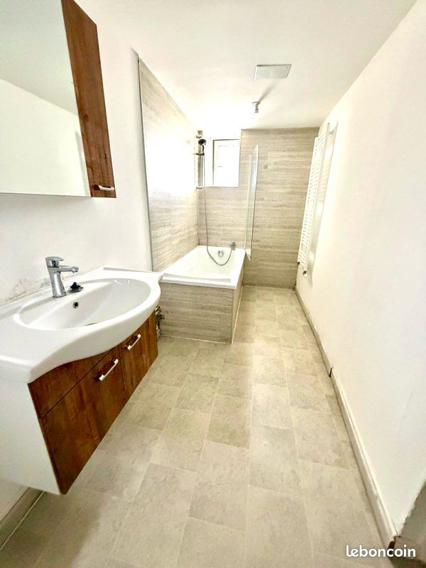 Appartement 3 pièces 70 m² · à Luxeuil-les-Bains · 70 m² · 540 €