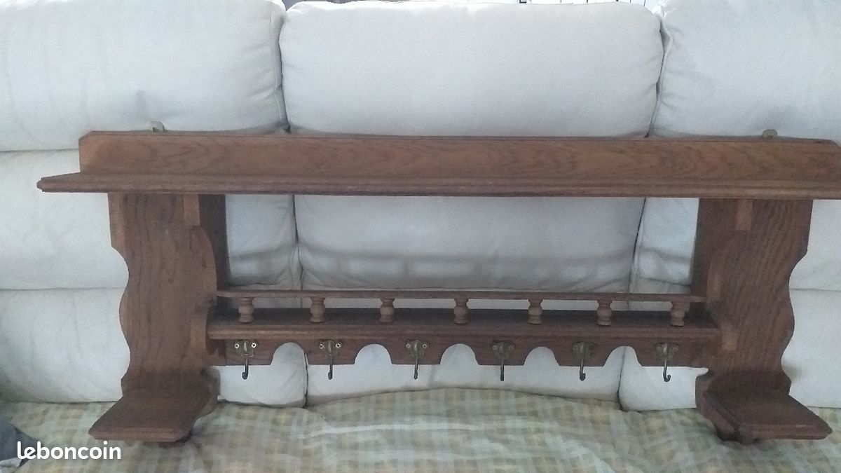 Vend étagère rustique mural à casserole longueur 1m10 et hauteur 46.5 (image 1)