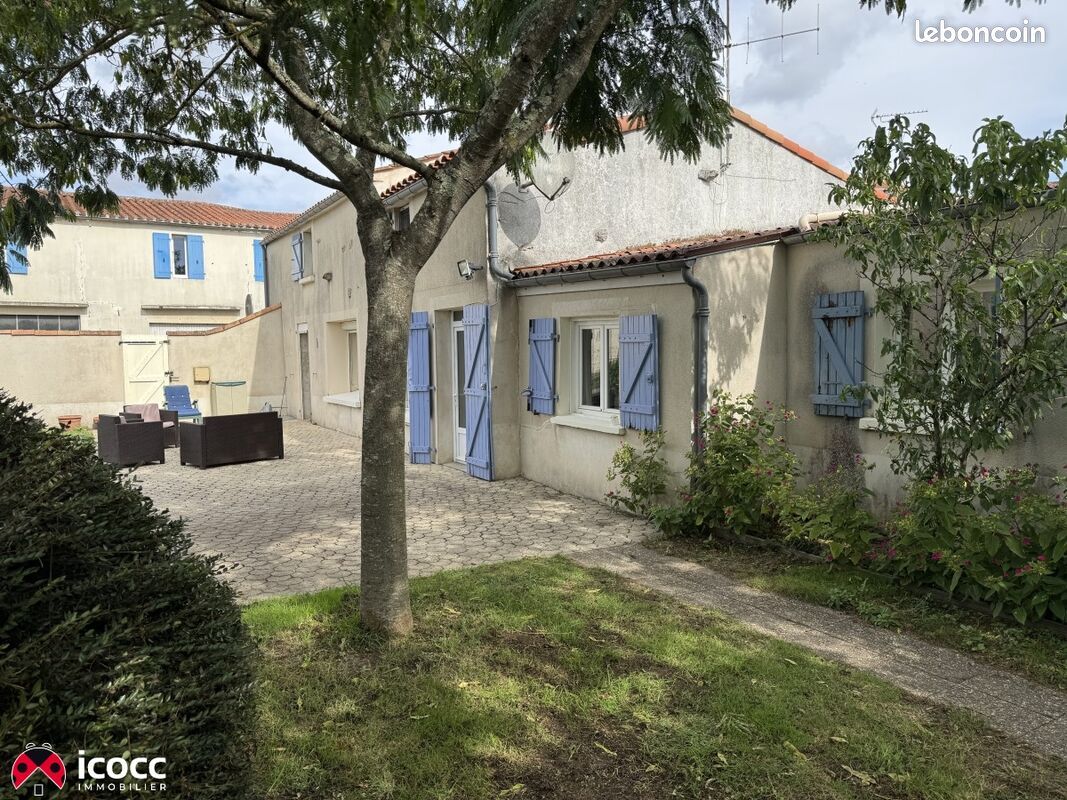 Maison 5 pièces 150 m² · à Saint-Michel-en-l'Herm · 150 m² · 231 000 €