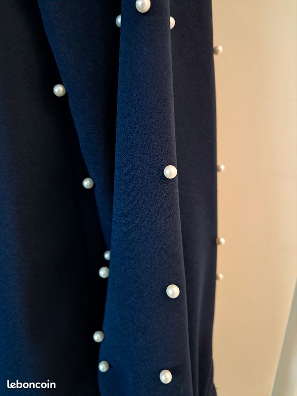 Robe bleu manches longues avec perle (image 2)