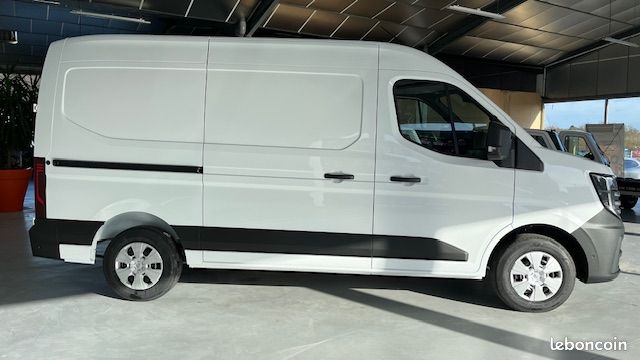 33 990 HT - Nissan INTERSTAR 3T5 L2H2 DCI 170 BVA9 N-CONNECTA + CAMERA / NEUF (image 4)