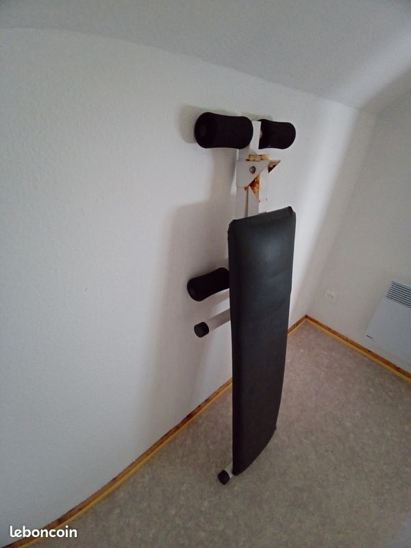 Banc à abdominaux (image 1)