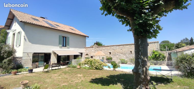 Exclu Pic Saint Loup Maison de caractère 300 m² avec piscine, sur 1112 m²