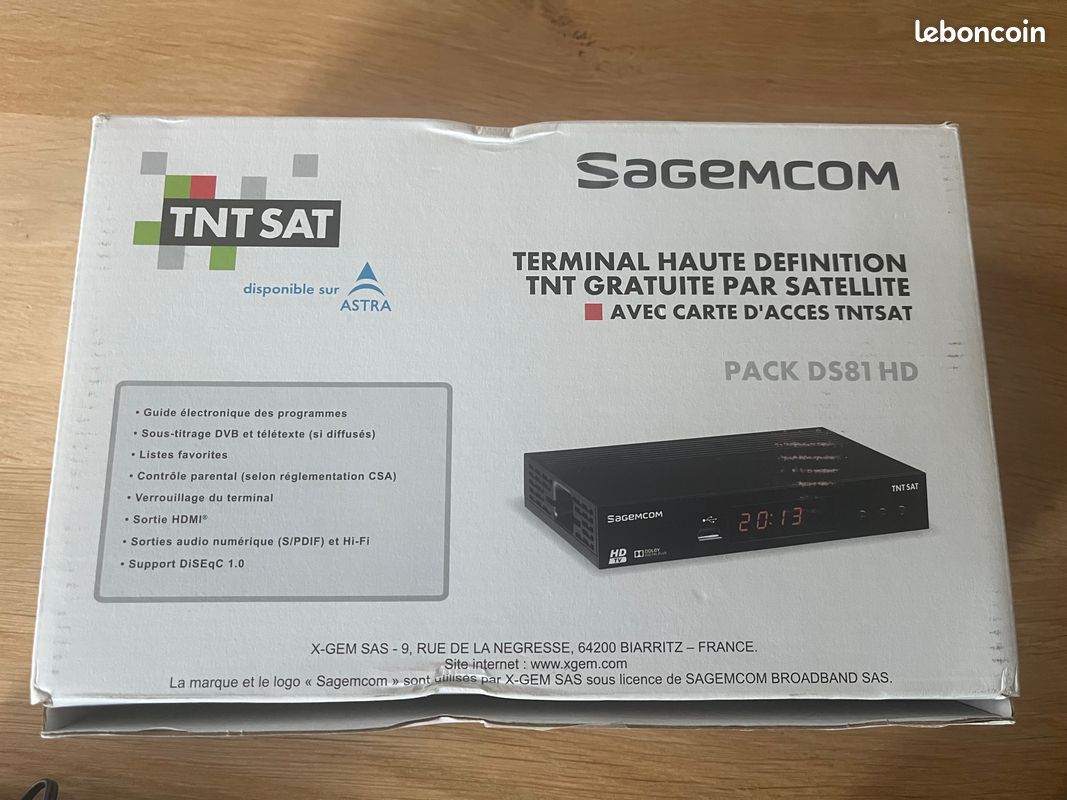 récepteur décodeur terminal tv satellite Atlas HD-200S avec