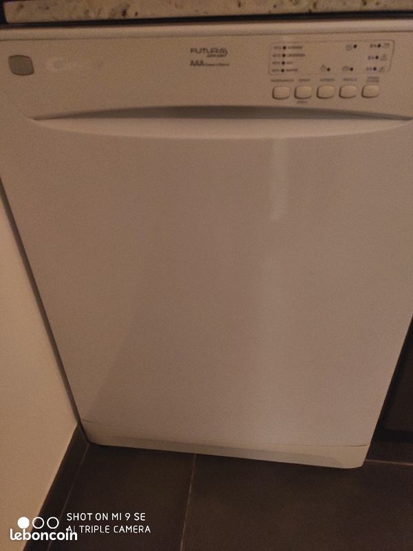 Lave vaisselle blanc 60cm Candy Futura - Bon état (image 1)