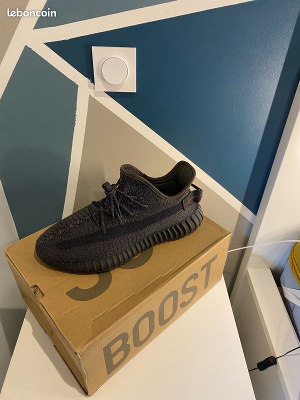 Yeezy boost 350 v2 (image 3)