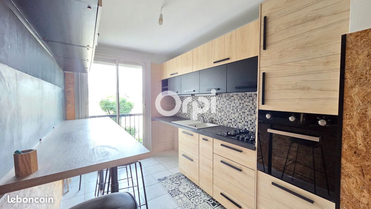Appartement 3 pièces 68 m² · à Décines-Charpieu · 68 m² · 225 000 €