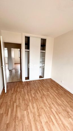 Appartement a louer  - 5 pièce(s) - 100 m2 - Surfyn