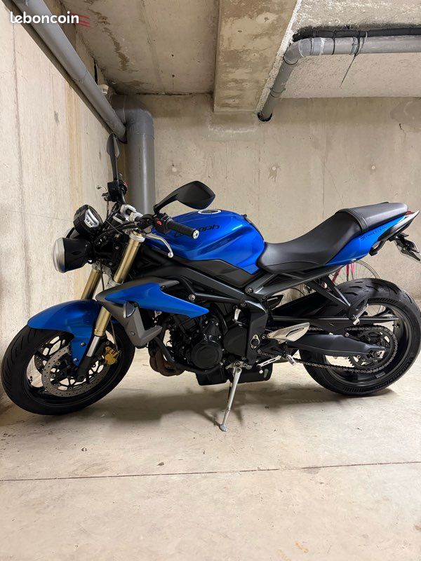 Triumph street triple 675 (image 3)