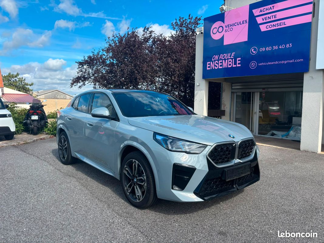 BMW X2 sDrive18d M-Sport – 8990 km - Toit PANO (image 1)