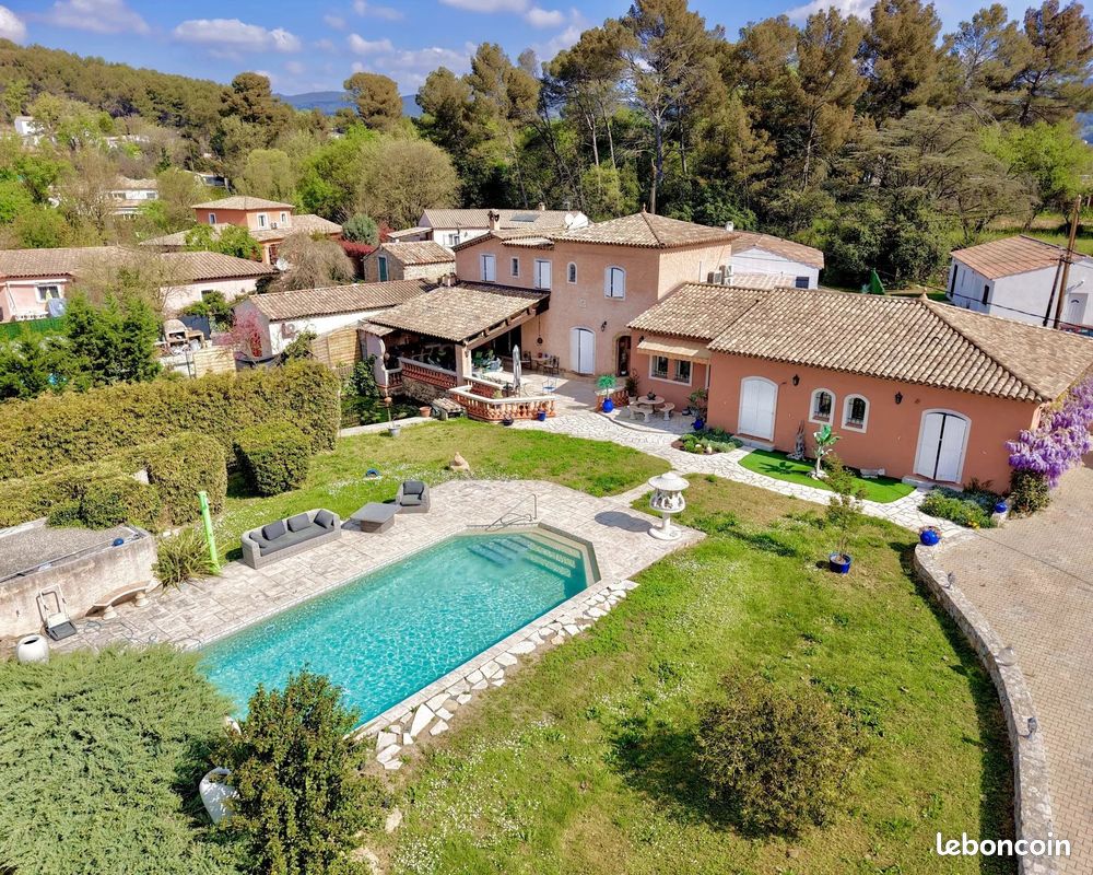 Maison 6 pièces 208 m² (image 1)