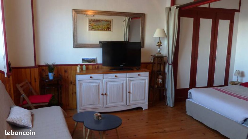 Appartement 1 pièce 30 m² · à Bagnères-de-Bigorre · 30 m² · 300 €