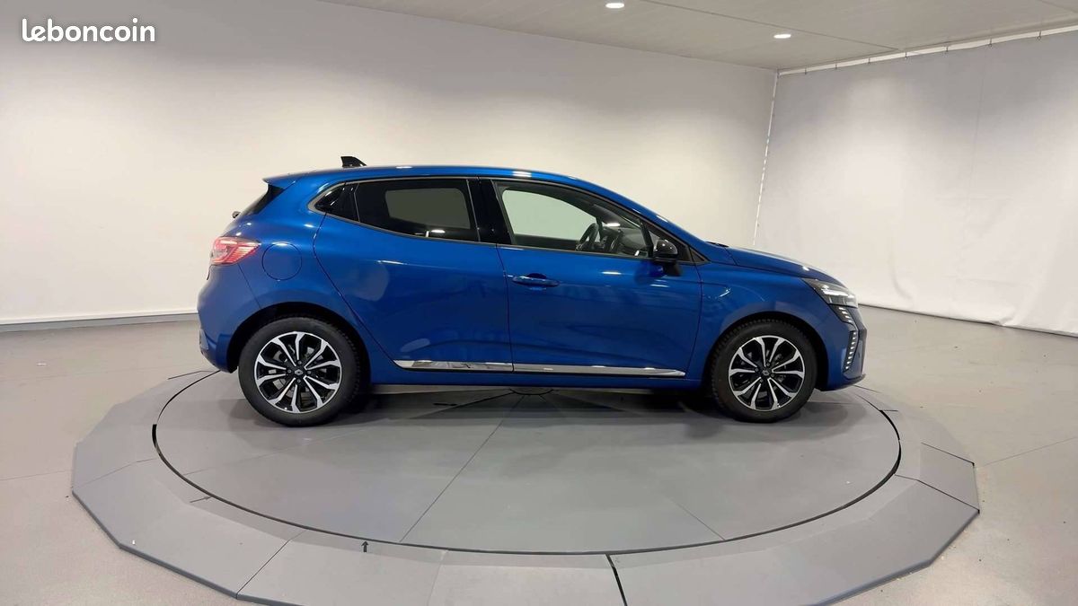 Renault clio tce 90 ch gsr2 esprit alpine (image 10)
