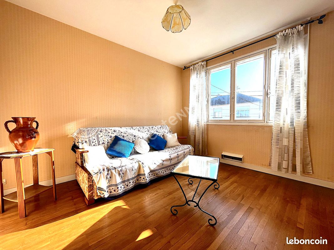 Pavillon 5 pièces 107 m² - Bressuire 79300 (image principale 5)