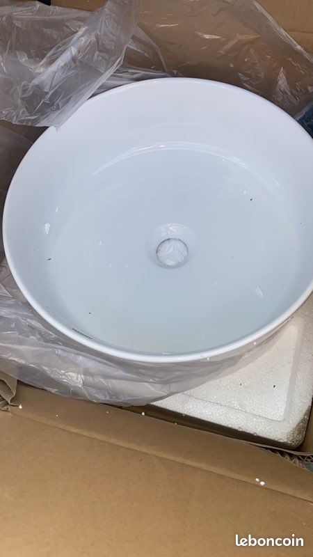 Lavabo de salle de bain (image 1)