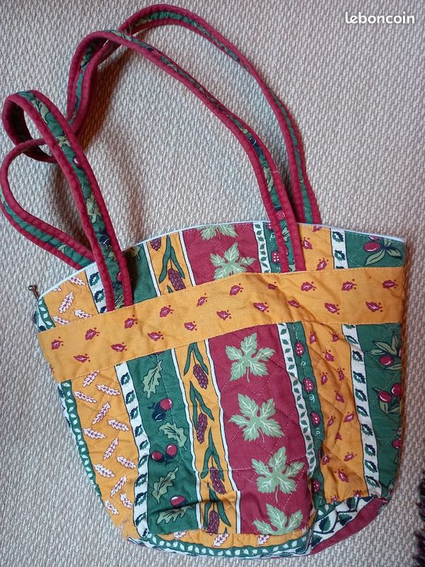Sac en tissu matelassé (image 2)