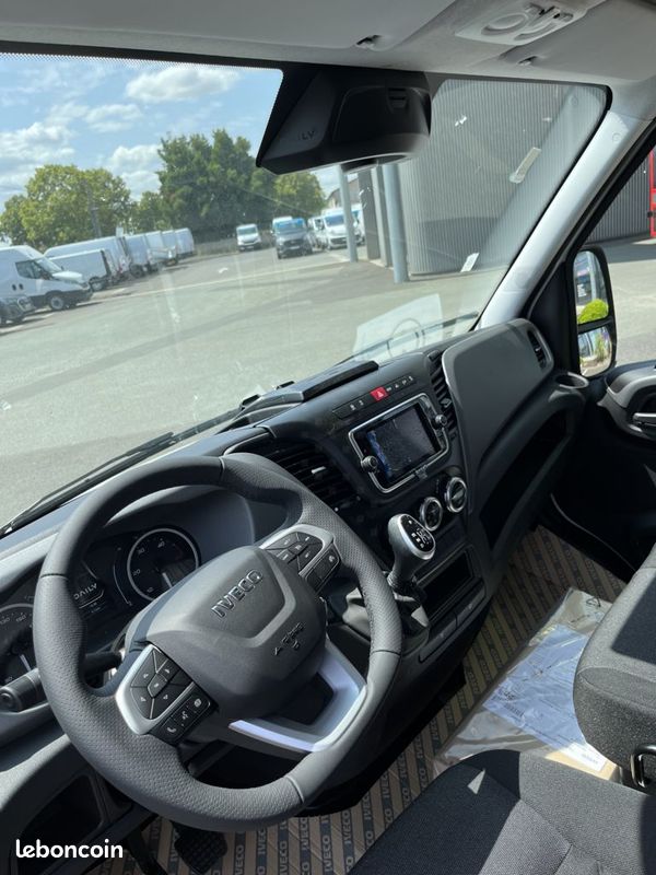 Iveco Daily 35S18 Hi-Matic (image 5)