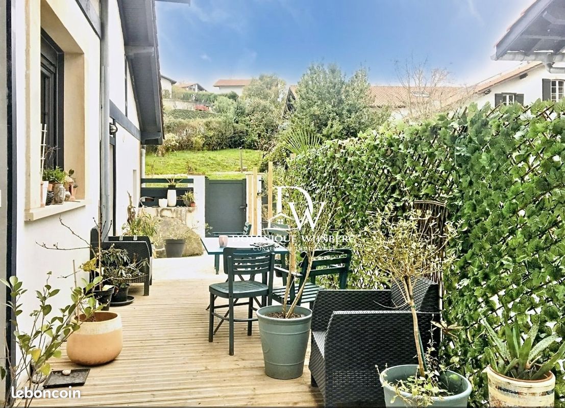 Maison 8 pièces 157 m² · à Urrugne · 157 m² · 580 000 €