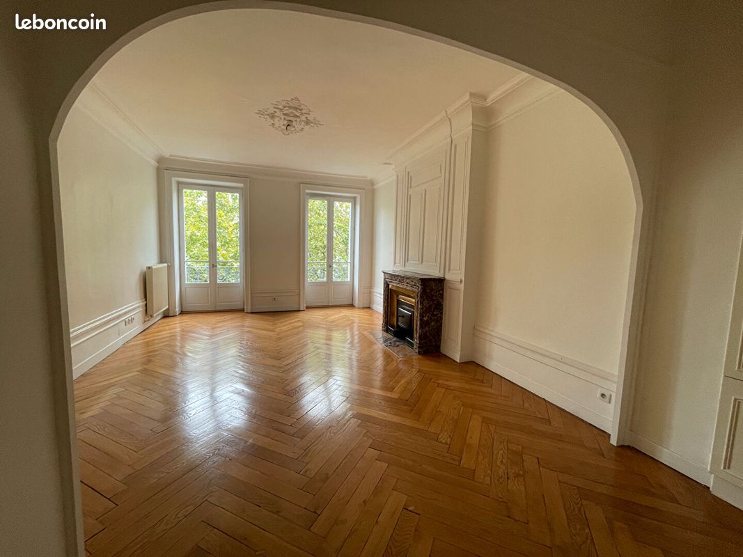 Appartement 3 pièces 118 m² · à Lyon · 118 m² · 1 634 €/mois