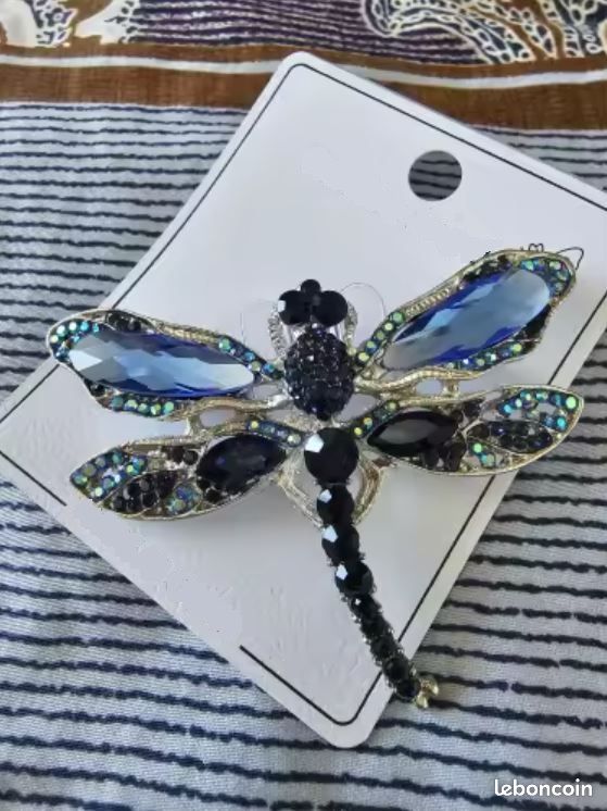 Broche Insecte émail Strass Broche Libellule En émail Et Strass - Bijou Fantaisie Pour Femmes, 4.6 X 3.6 Cm - Idéale Manteau, Robe, écharpe Broche Libellule Femme