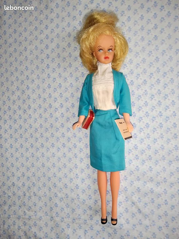 Poupée Bella Tressy - Poupée Moderne Vintage - Occasion