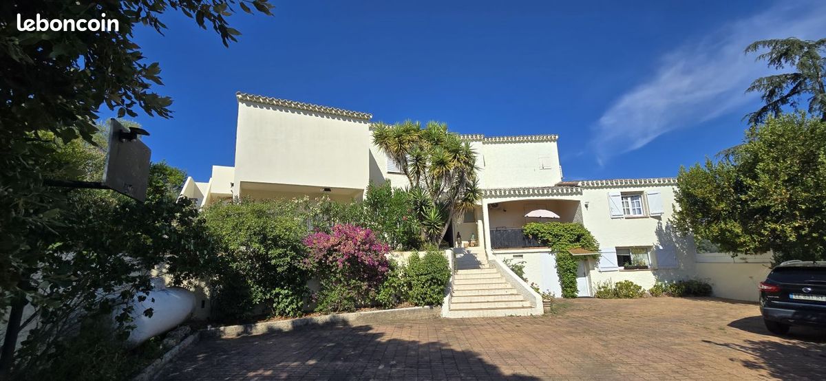 Maison 10 pièces 316 m² · à Appietto · 316 m² · 750 000 €