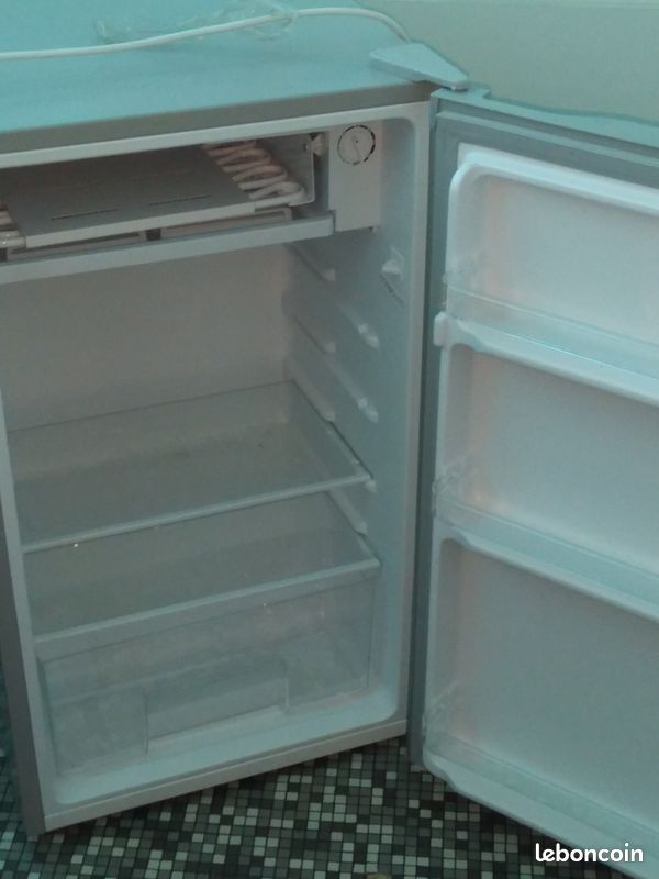 Réfrigérateur avec congélateur (image 2)